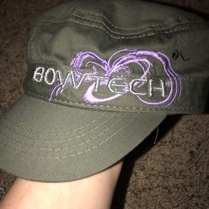 Bowtech Hat